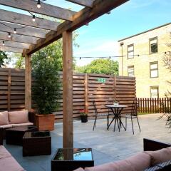 The Lodge Hotel - Putney бассейн