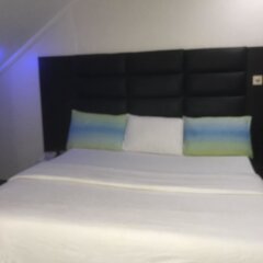 Отель Ritz-Carinton Suites Нигерия, Энугу - отзывы, цены и фото номеров - забронировать отель Ritz-Carinton Suites онлайн комната для гостей фото 2