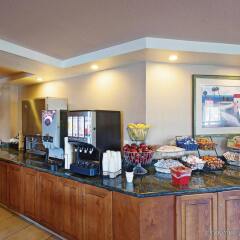 Отель La Quinta Inn & Suites San Diego SeaWorld/Zoo Area детские мероприятия