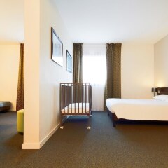 Hotel Kyriad Orly Aéroport Athis Mons комната для гостей фото 4