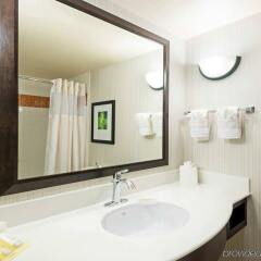 Отель Hilton Garden Inn Orlando at SeaWorld ванная