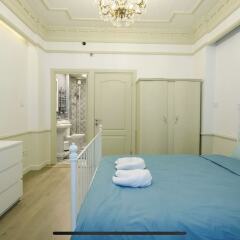 Stylish Triplex House Balat Турция, Стамбул - отзывы, цены и фото номеров - забронировать отель Stylish Triplex House Balat онлайн комната для гостей фото 3