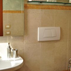 Отель Locanda Modigliani Италия, Феррара - отзывы, цены и фото номеров - забронировать отель Locanda Modigliani онлайн ванная