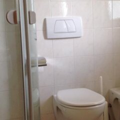 Hotel Weingarten Терлано ванная
