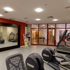 Отель Doubletree by Hilton Hotel Varna - Golden Sands Болгария, Золотые пески - 4 отзыва об отеле, цены и фото номеров - забронировать отель Doubletree by Hilton Hotel Varna - Golden Sands онлайн фитнесс-зал