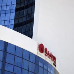 Ramada Hotel & Suites Edirne Турция, Эдирне - отзывы, цены и фото номеров - забронировать отель Ramada Hotel & Suites Edirne онлайн балкон