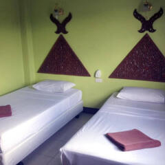 Отель P.N. Guest House комната для гостей