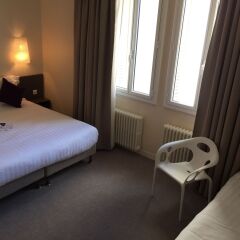 Inter-Hotel Le Sevigne Rennes Centre Gare комната для гостей