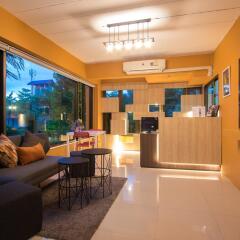 I-Home Residence and Hotel интерьер отеля