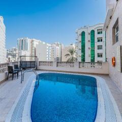 OYO 132 Ruwi Hotel Apartments бассейн
