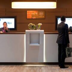 Отель Novotel Nice Centre Франция, Ницца - 2 отзыва об отеле, цены и фото номеров - забронировать отель Novotel Nice Centre онлайн интерьер отеля фото 2