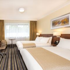 Отель Holiday Inn WARRINGTON комната для гостей фото 4