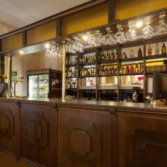 Гостиница Malahovsky Ochag Hotel в Малаховке отзывы, цены и фото номеров - забронировать гостиницу Malahovsky Ochag Hotel онлайн Малаховка гостиничный бар
