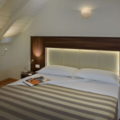 Astor Hotel комната для гостей