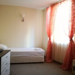 Апартаменты Two Bedroom Apartment with Kitchen детские мероприятия