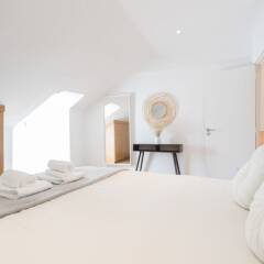 Отель Rato Cozy 3BR w/balcony - by LU Holidays Португалия, Лиссабон - отзывы, цены и фото номеров - забронировать отель Rato Cozy 3BR w/balcony - by LU Holidays онлайн комната для гостей