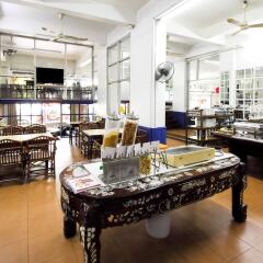 Отель The Krungkasem Srikrung Hotel Таиланд, Бангкок - отзывы, цены и фото номеров - забронировать отель The Krungkasem Srikrung Hotel онлайн интерьер отеля фото 3