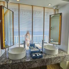 Отель Centara Grand Island Resort & Spa Maldives All Inclusive ванная