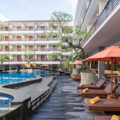 Sun Island Hotel & Spa Kuta бассейн