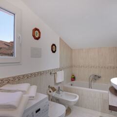 Отель Canale - WR Apartments Италия, Венеция - отзывы, цены и фото номеров - забронировать отель Canale - WR Apartments онлайн ванная фото 2
