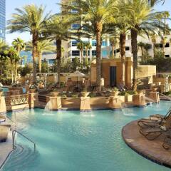 Отель Hilton Grand Vacations on the Las Vegas Strip США, Лас-Вегас - 8 отзывов об отеле, цены и фото номеров - забронировать отель Hilton Grand Vacations on the Las Vegas Strip онлайн бассейн фото 3