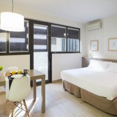Отель Aparthotel BCN Montjuic Испания, Барселона - 5 отзывов об отеле, цены и фото номеров - забронировать отель Aparthotel BCN Montjuic онлайн комната для гостей