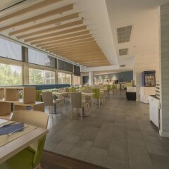 Отель Courtyard by Marriott Madrid Princesa питание фото 2