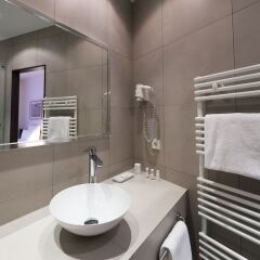 Отель Design Hotel Stadt Rosenheim Германия, Мюнхен - отзывы, цены и фото номеров - забронировать отель Design Hotel Stadt Rosenheim онлайн ванная