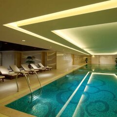 Отель Hilton Xian Китай, Сиань - отзывы, цены и фото номеров - забронировать отель Hilton Xian онлайн бассейн фото 2