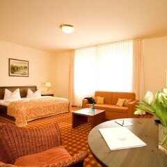 Gold Inn Hotel Prinz Eugen комната для гостей фото 5