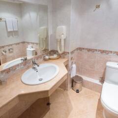 Отель Boutique Splendid Hotel Болгария, Варна - 3 отзыва об отеле, цены и фото номеров - забронировать отель Boutique Splendid Hotel онлайн ванная фото 2