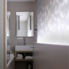 Отель Best Western Hôtel Littéraire Arthur Rimbaud ванная