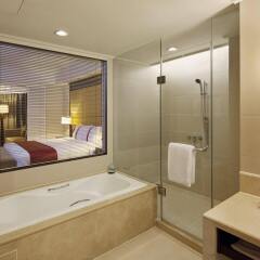 Отель Holiday Inn Shifu Гуанчжоу ванная
