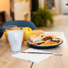 Отель Slo living hostel Франция, Лион - отзывы, цены и фото номеров - забронировать отель Slo living hostel онлайн в номере