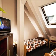 Отель Absynt Hostel Польша, Вроцлав - отзывы, цены и фото номеров - забронировать отель Absynt Hostel онлайн комната для гостей фото 3