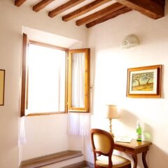 Отель Locanda Il Pino Италия, Сан-Джиминьяно - отзывы, цены и фото номеров - забронировать отель Locanda Il Pino онлайн удобства в номере