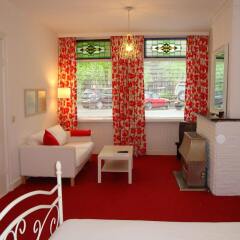 Отель Bed And Breakfast Amsterdam детские мероприятия