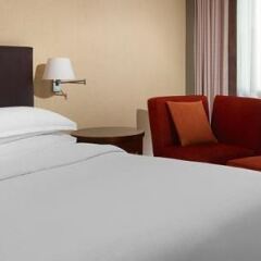 Отель Sheraton Poznan Hotel Польша, Познань - отзывы, цены и фото номеров - забронировать отель Sheraton Poznan Hotel онлайн удобства в номере фото 2
