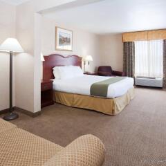 Отель Holiday Inn Express Bernalillo комната для гостей фото 5