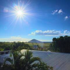 Отель The Beehive Fiji парковка