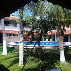 Hotel Plaza Almendros бассейн фото 3