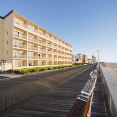 Отель Howard Johnson Ginwa Plaza Сиань пляж