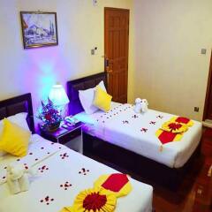 Golden City Light Hotel сейф в номере