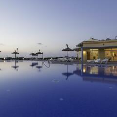 Отель HYB Sea Club Испания, Кала-эн-Бланес - отзывы, цены и фото номеров - забронировать отель HYB Sea Club онлайн бассейн