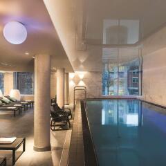 Отель Adina Apartment Hotel Hamburg Speicherstadt Германия, Гамбург - 1 отзыв об отеле, цены и фото номеров - забронировать отель Adina Apartment Hotel Hamburg Speicherstadt онлайн бассейн фото 2