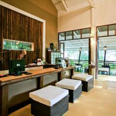 Отель Tanaosri Resort интерьер отеля