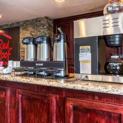Отель Red Roof Inn Tulare - Downtown/Fairgrounds в номере фото 2