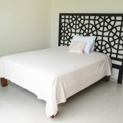 Отель Sayab Hostel Мексика, Плая-дель-Кармен - отзывы, цены и фото номеров - забронировать отель Sayab Hostel онлайн сейф в номере