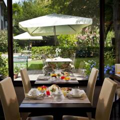 Savoia Hotel Country House питание