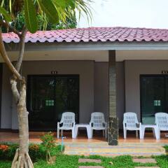 Отель Lanta Nice Beach Resort Ланта